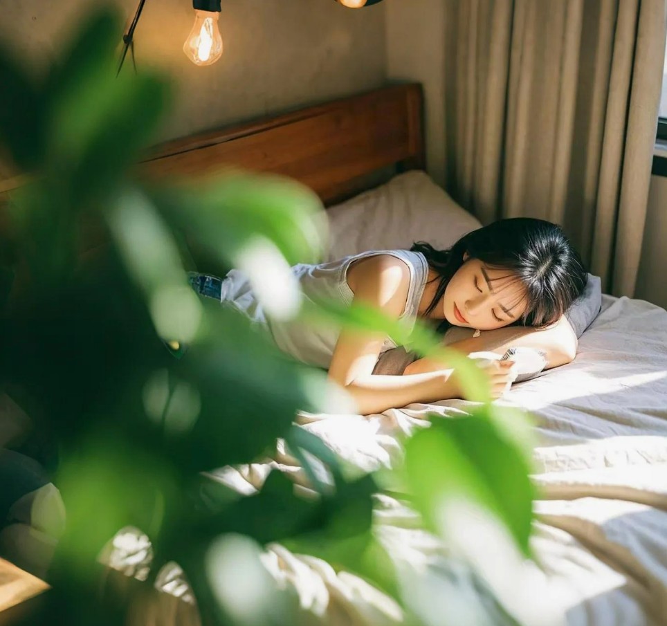 二手卫生巾黑产链曝光：数万女性正被"毒棉"侵蚀健康
