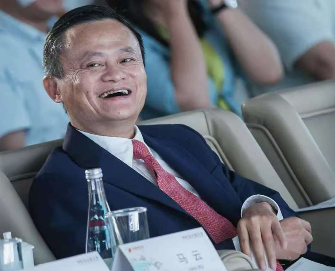 马云预言！Costco上海爆火揭秘：爆品跨界重塑零售新格局